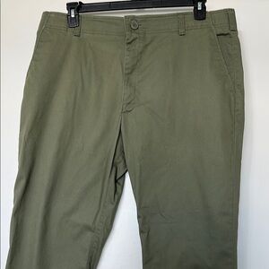 Lee Extreme Motion slim straight Green Chinos